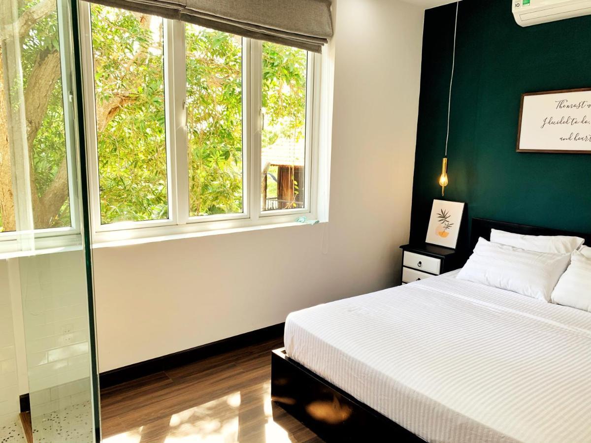 4 Bedrooms Villa In Vung Tau-Contemporary Greenhouse Garden Villa With Pool Extérieur photo