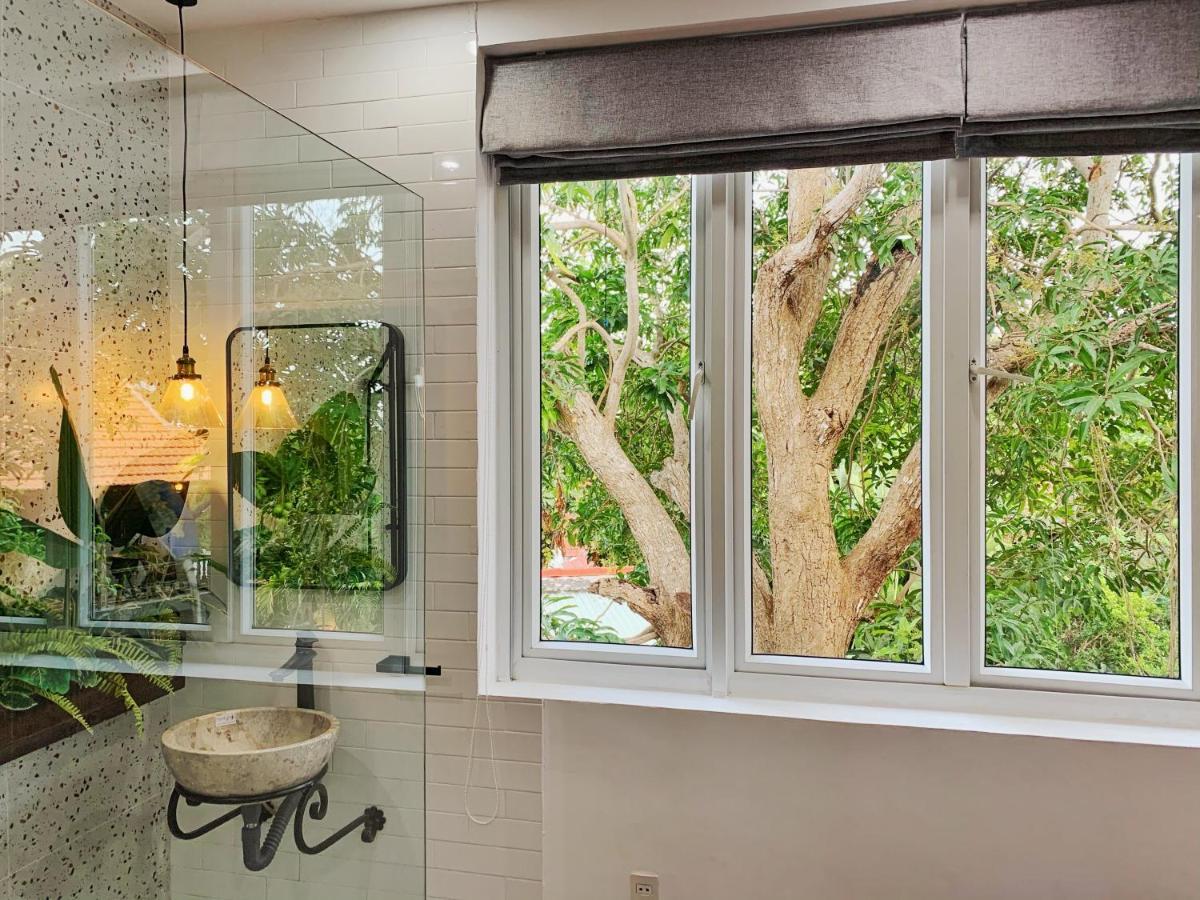 4 Bedrooms Villa In Vung Tau-Contemporary Greenhouse Garden Villa With Pool Extérieur photo