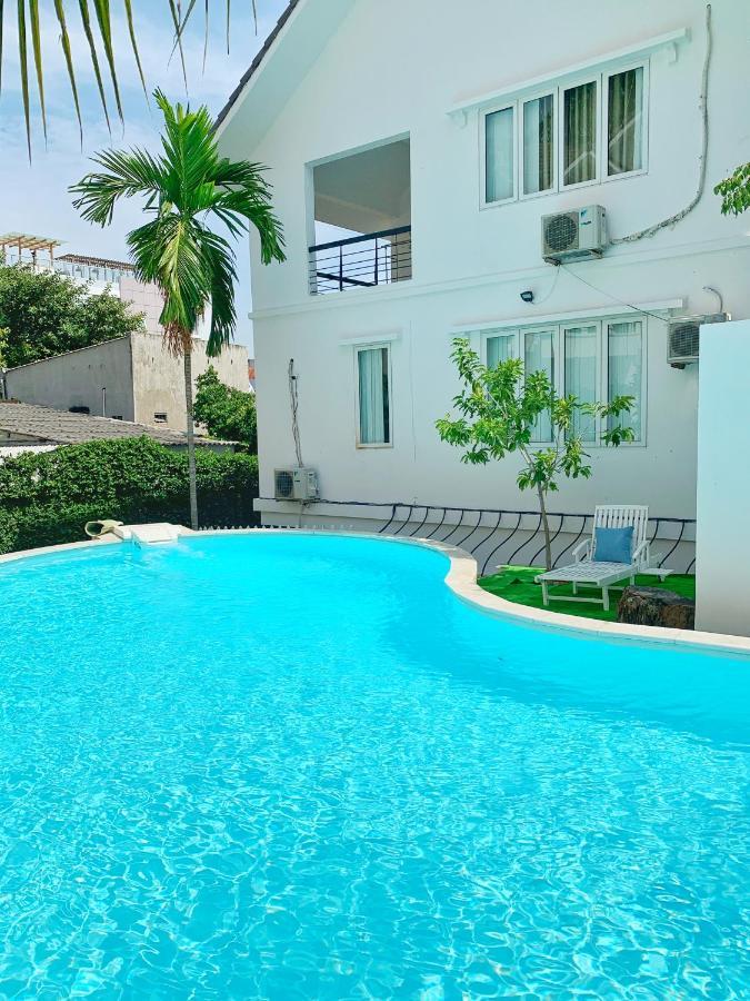 4 Bedrooms Villa In Vung Tau-Contemporary Greenhouse Garden Villa With Pool Extérieur photo