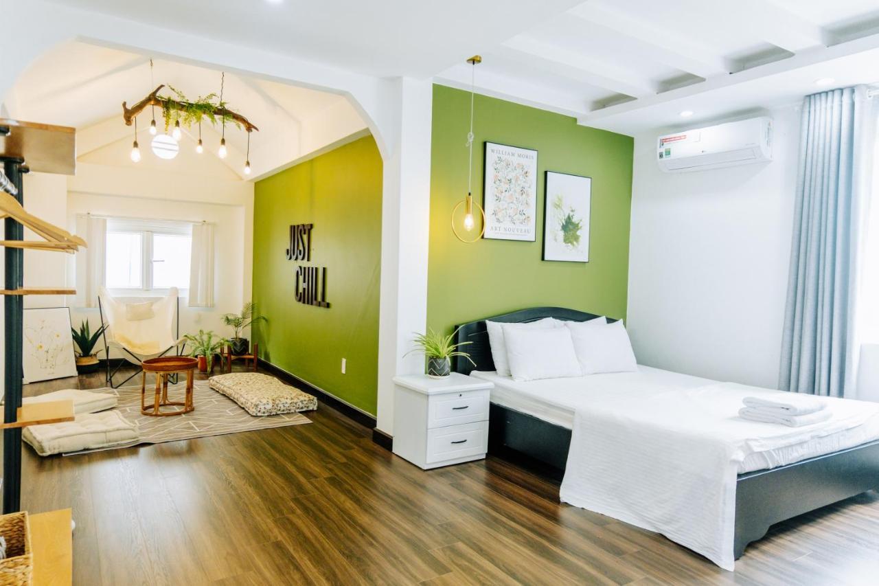 4 Bedrooms Villa In Vung Tau-Contemporary Greenhouse Garden Villa With Pool Extérieur photo